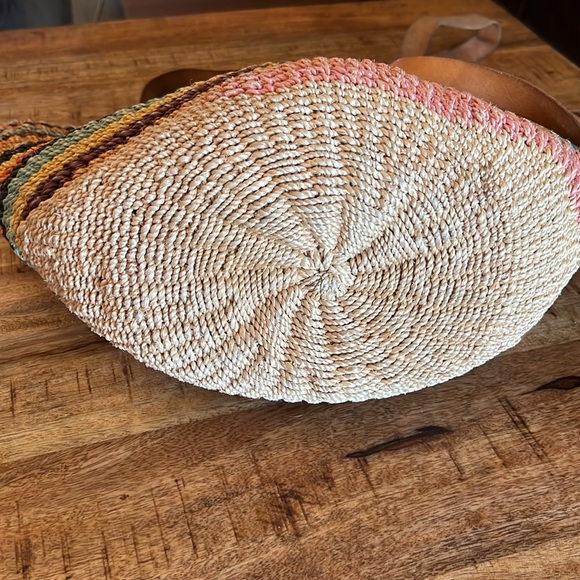 Vintage Woven Bohemian Style Bag - Picture 7 of 8